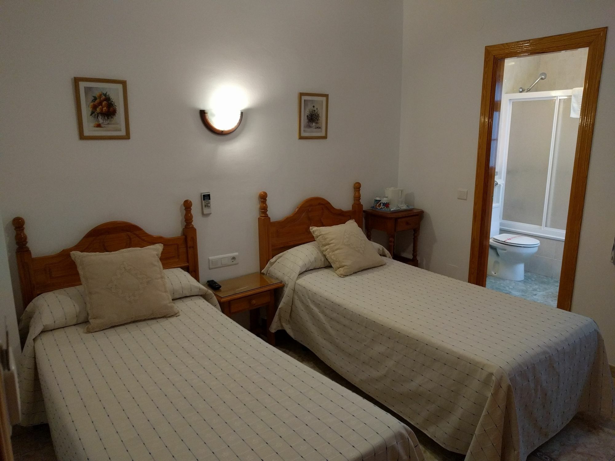 Hostal Andalucia Nerja Exterior foto
